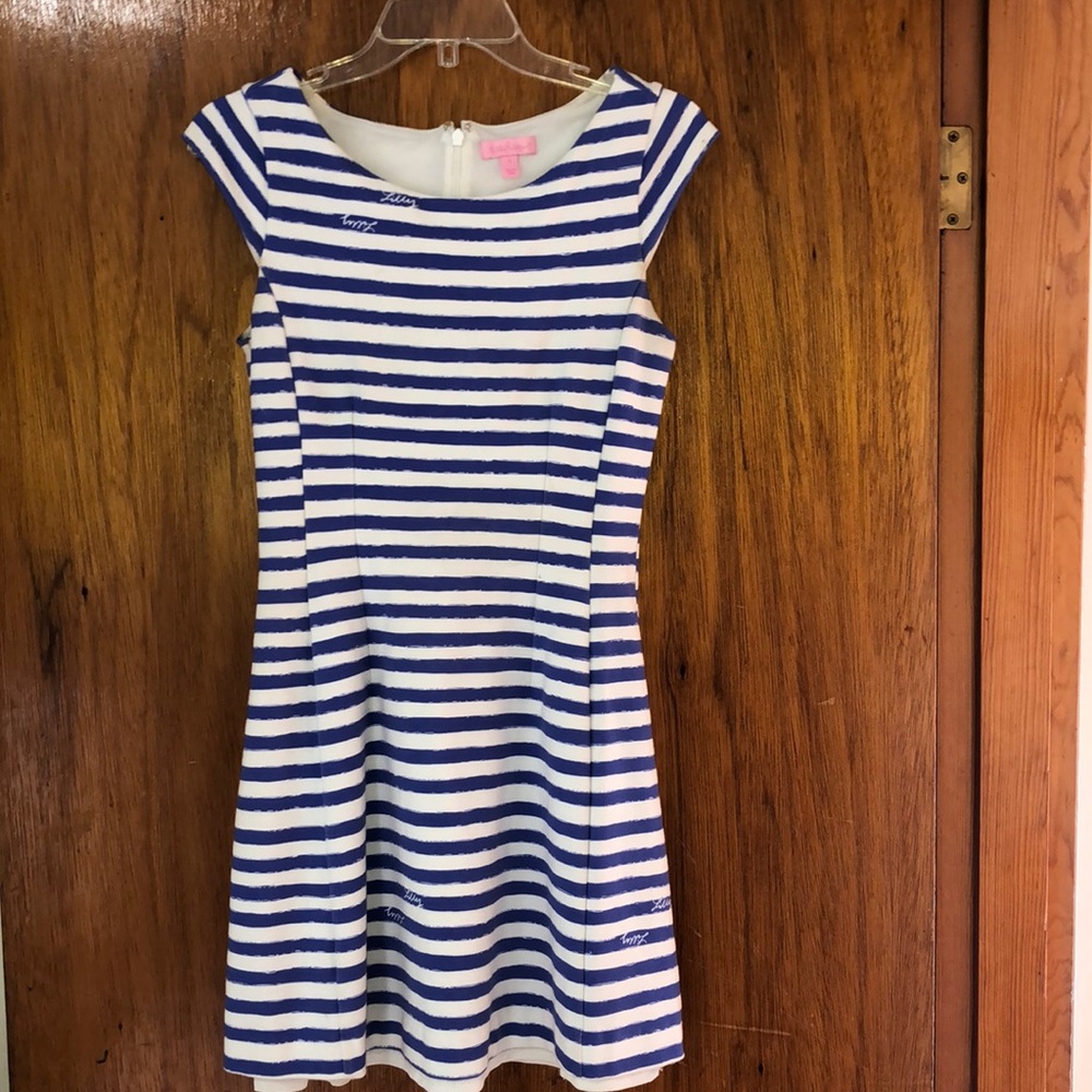 Mini sleeve blue & white  Lilly Pulitzer dress